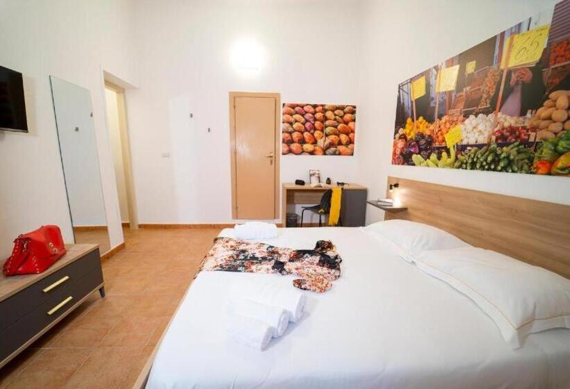 标准间带阳台, Ballarò