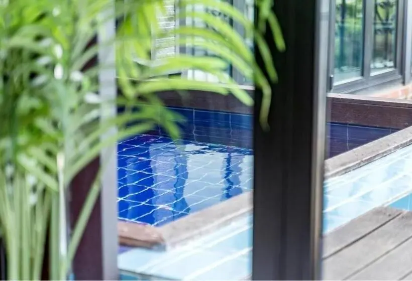 スタンダードスタジオ, Namhae Yanghwa Seaside Pension