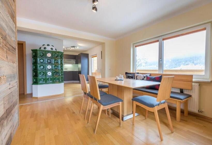 דירת שני חדרים, Stadlhof