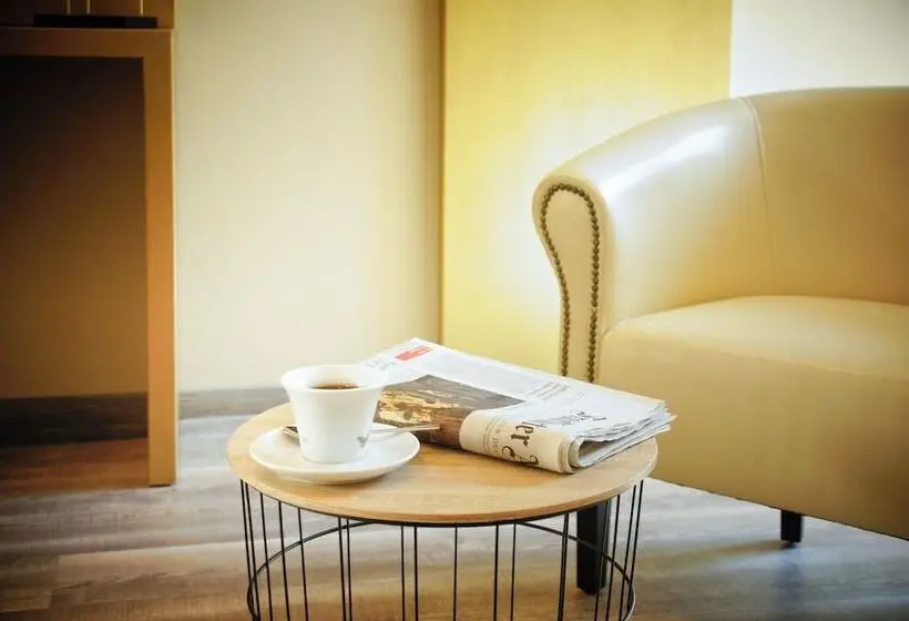 اتاق لوکس یک تخته, Athen Kelsterbach Frankfurt Airport