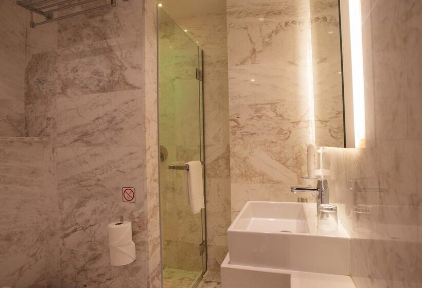 Номер Deluxe Вид на Море Боковой, Napa Suites