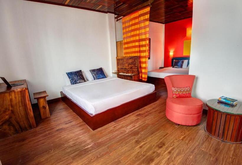 חדר סטנדרט שתי מיטות זוגיות, Mad Monkey Hostel Phnom Penh