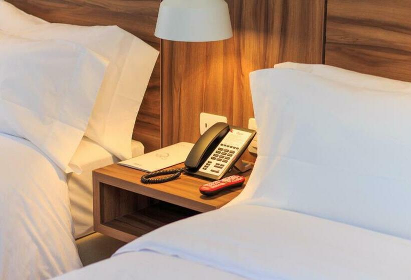 Номер Стандарт 2 Двуспальные Кровати, Novotel Medellin El Tesoro