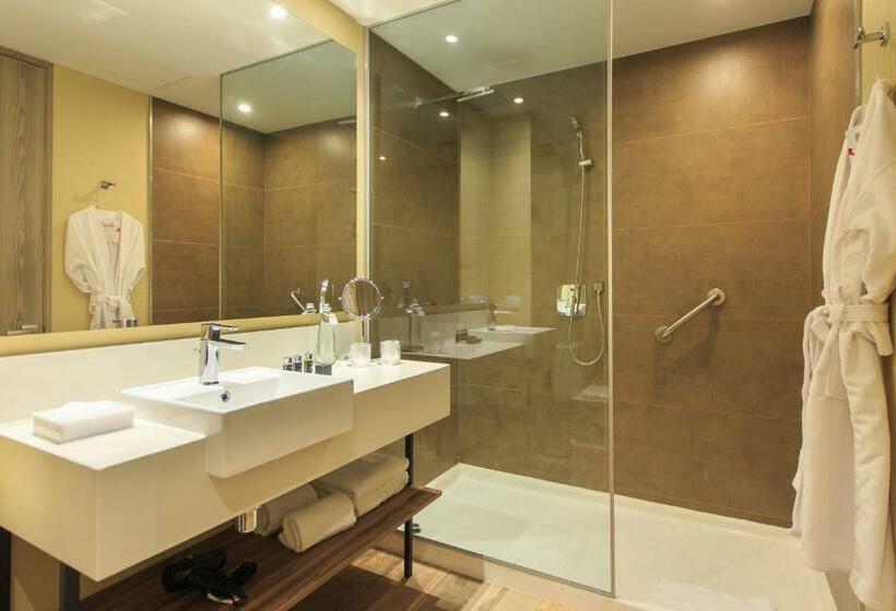 Номер Deluxe Кровать Кинг, Novotel Medellin El Tesoro