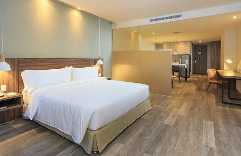 エクゼクティブルーム, Novotel Medellin El Tesoro