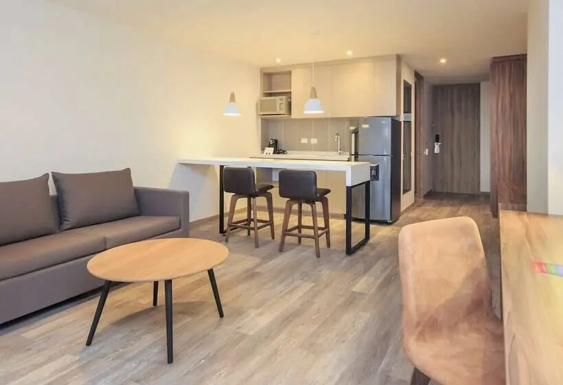 スーペリアースイート, Novotel Medellin El Tesoro
