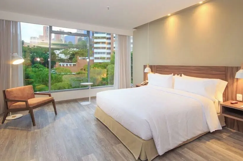 スーペリアースイート, Novotel Medellin El Tesoro