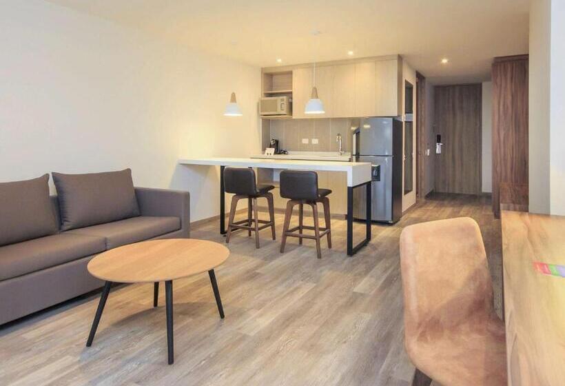 Люкс Superior, Novotel Medellin El Tesoro