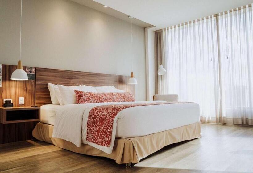 Номер Executive Кровать Кинг, Novotel Medellin El Tesoro