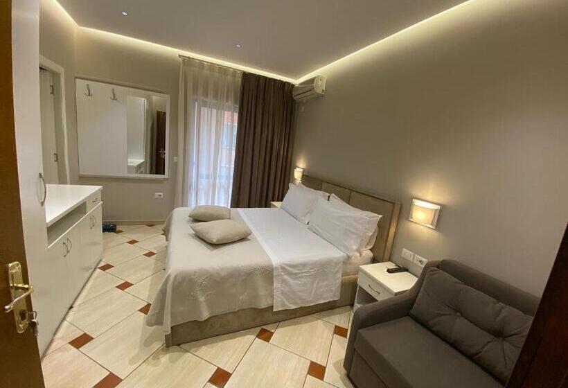 带阳台的豪华间, Rooms Dionis