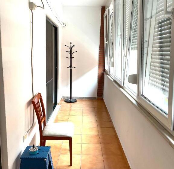 带1个卧室的带阳台的公寓, Rooms Dionis