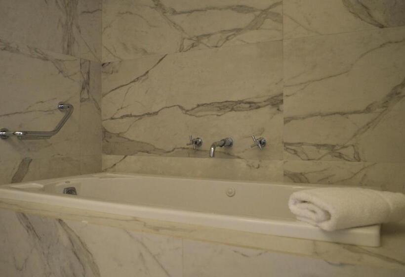 סוויטה דלוקס, Casa Basalto