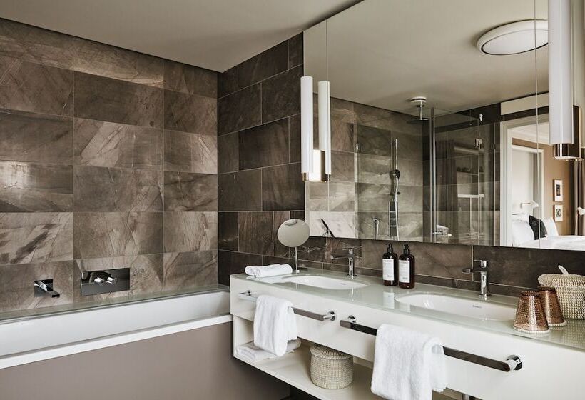 Suite, St. George Helsinki