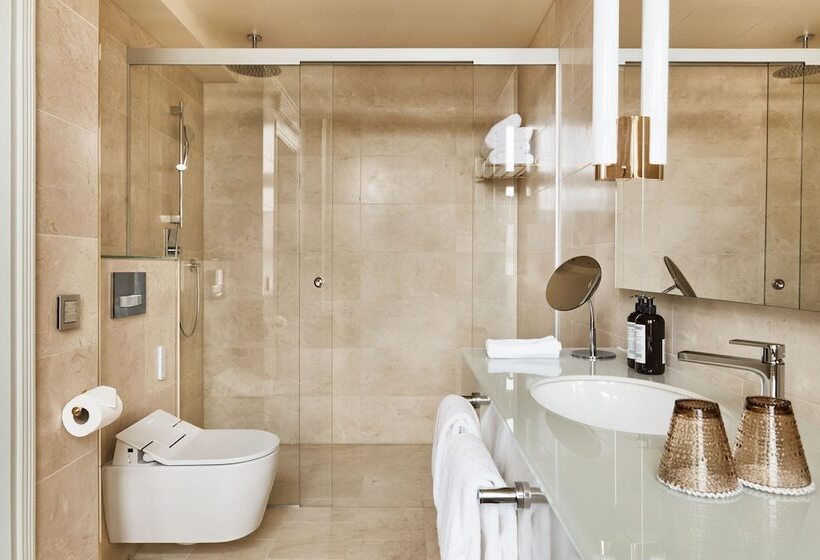 Standard Studio, St. George Helsinki