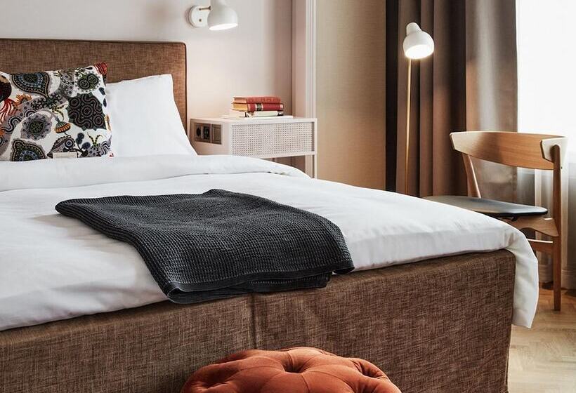 스탠다드 스튜디오, St. George Helsinki