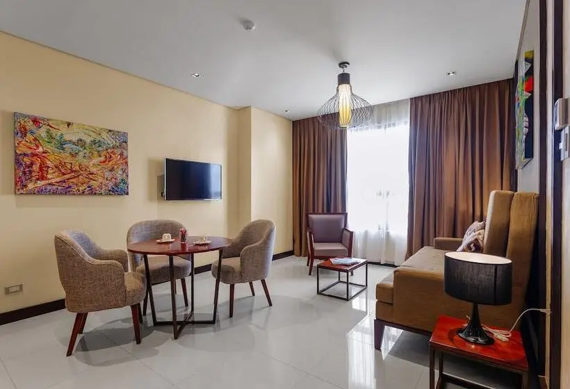 スイート, Summit Hotel Tacloban