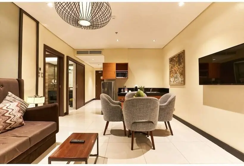 スイート, Summit Hotel Tacloban