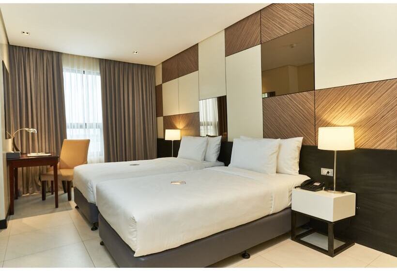اتاق لوکس, Summit Hotel Tacloban