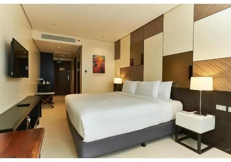 キングサイズベッドのデラックスルーム, Summit Hotel Tacloban