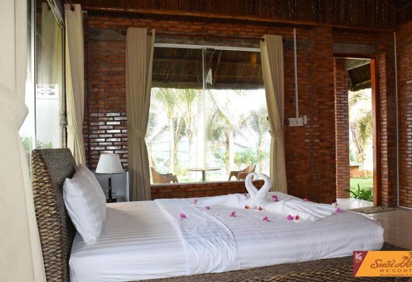 اتاق لوکس با چشمانداز دریا, Suoi Hong Resort