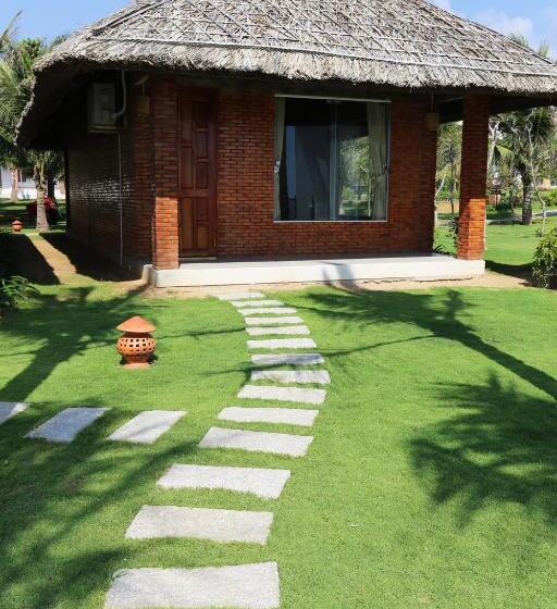 اتاق لوکس با چشمانداز دریا, Suoi Hong Resort