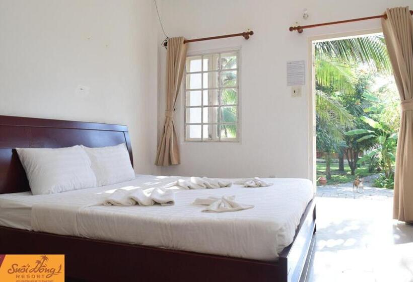 اتاق استاندارد با تخت بزرگ, Suoi Hong Resort