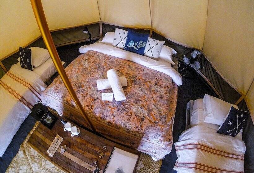 Deluxe Tent, The Birdhouse El Nido   Glamping