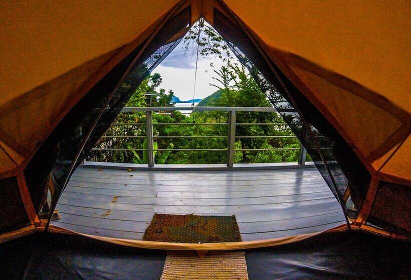 Deluxe Tent, The Birdhouse El Nido   Glamping