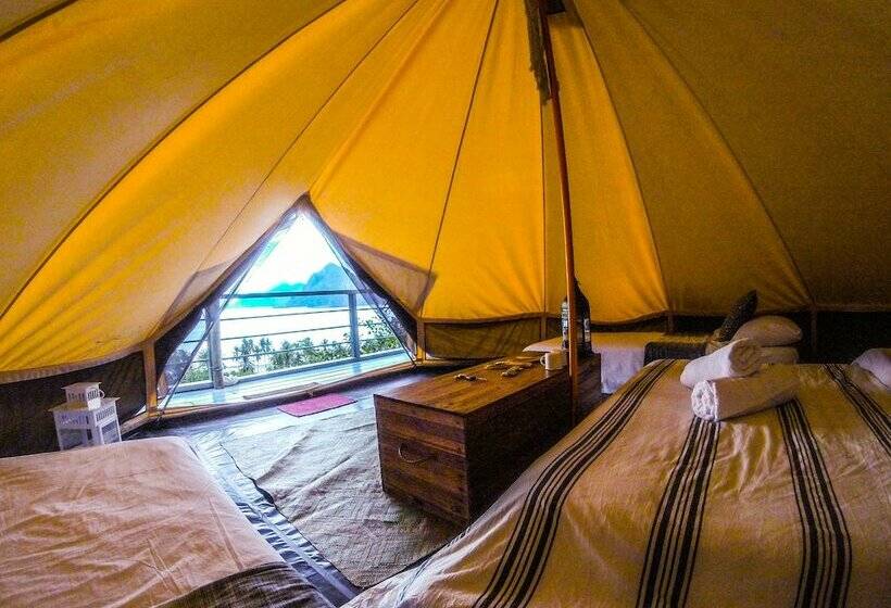 Deluxe Tent, The Birdhouse El Nido   Glamping