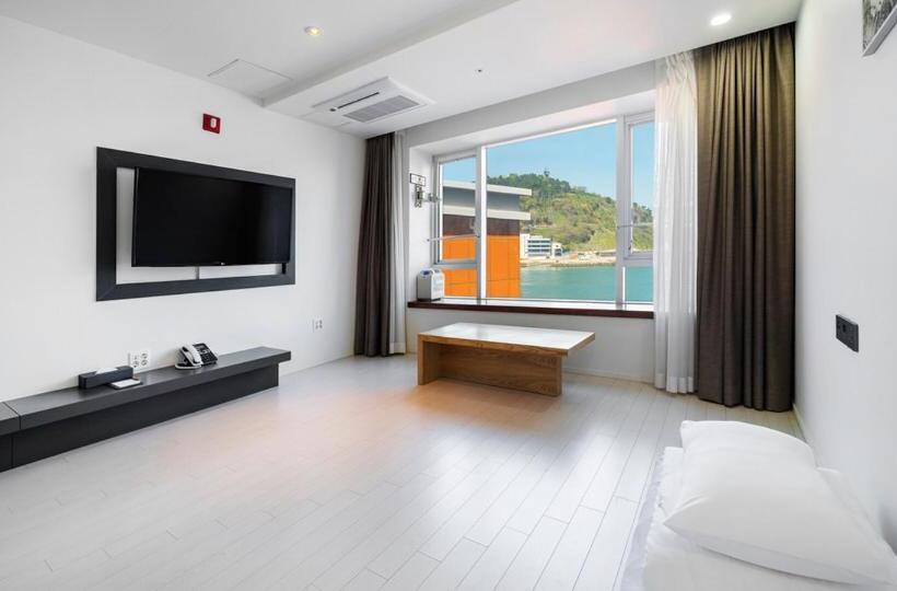 オーシャンビュースタンダードルーム, Yeosu Hotel Haven
