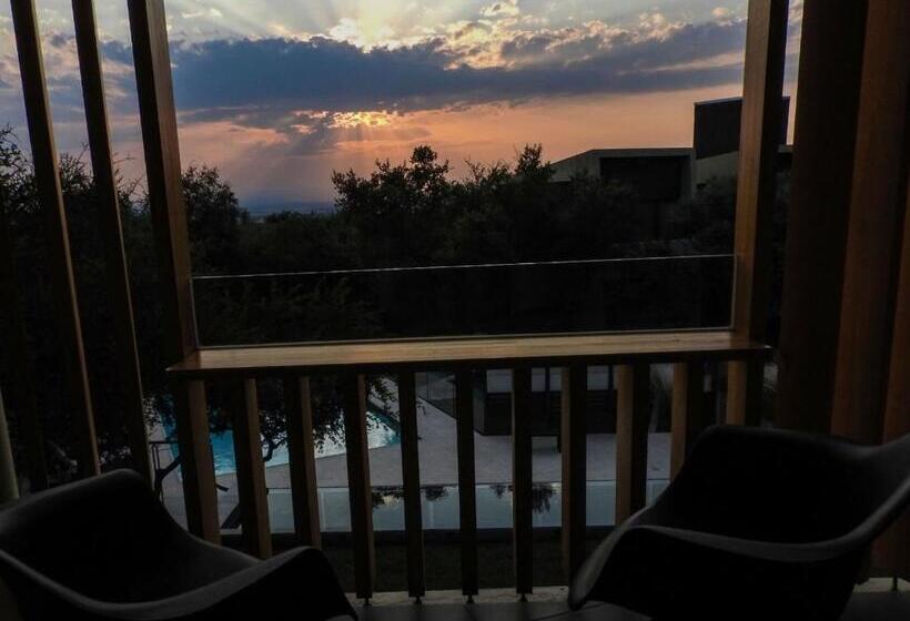 スーペリアースイート, A Hotel Decosuites