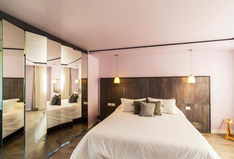 デラックスルーム, A Hotel Decosuites