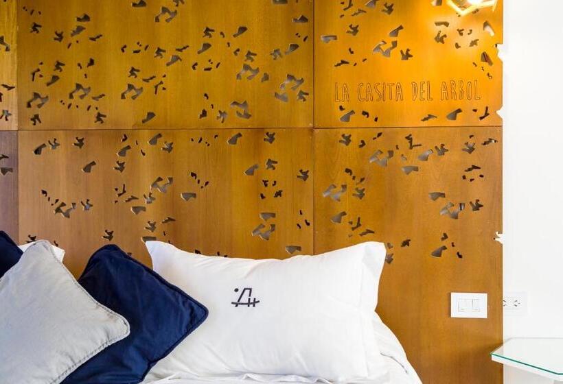 デラックスルーム, A Hotel Decosuites