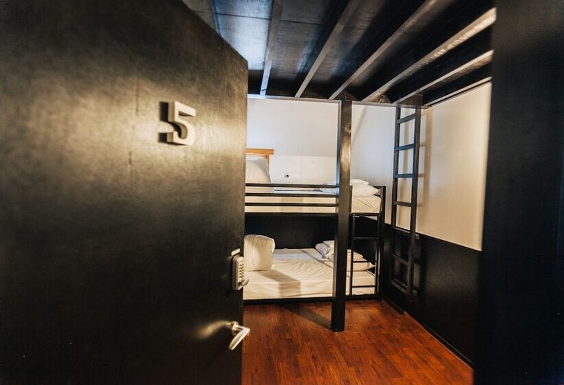 샬레, Niseko Ski Lodge