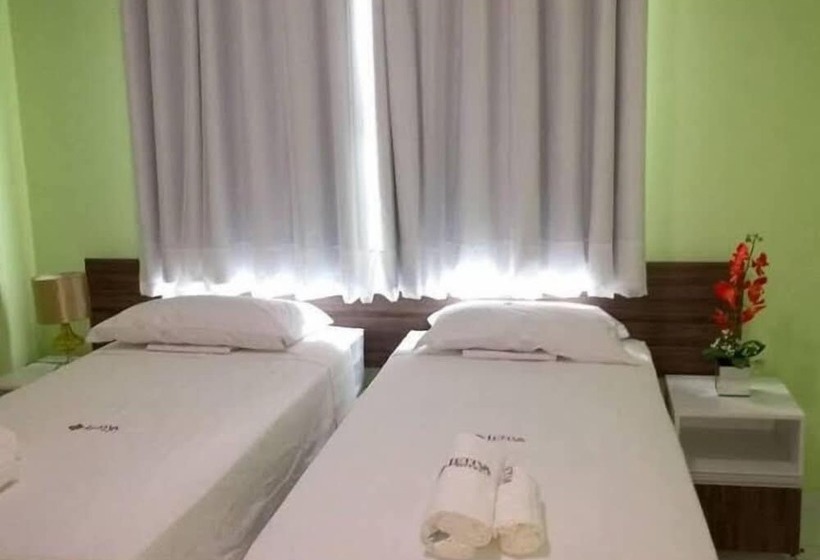 חדר דלוקס, Letiva Arco