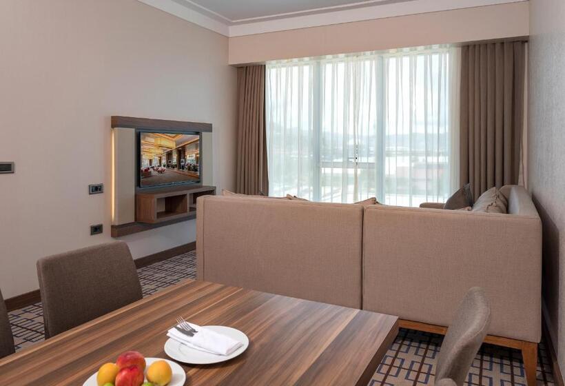 スイート, Ramada Plaza By Wyndham Rize