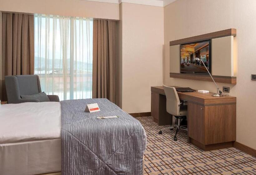 スイート, Ramada Plaza By Wyndham Rize