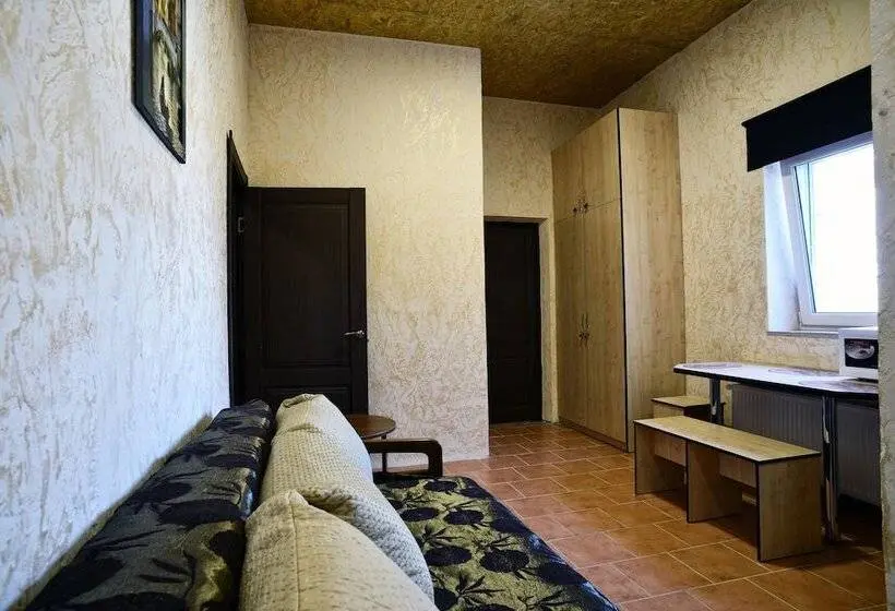 Apartament 1 Dormitor, Logovo Hostel