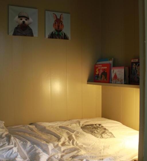 سوییت لوکس, B&b In Het Voorhuys