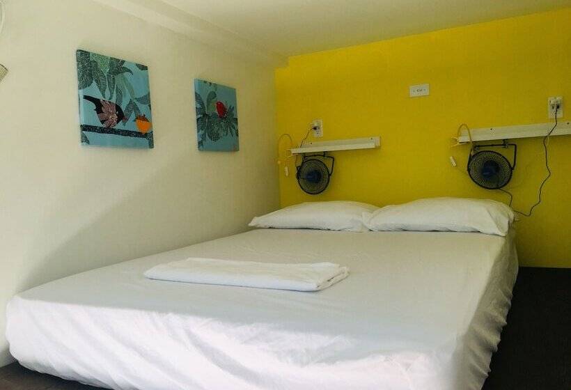 Номер Deluxe, Crash Pad Adventure Hostel