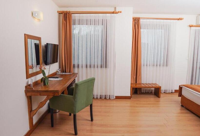 Номер Стандарт Трехместный, A Diamond The Resort Spa Sapanca