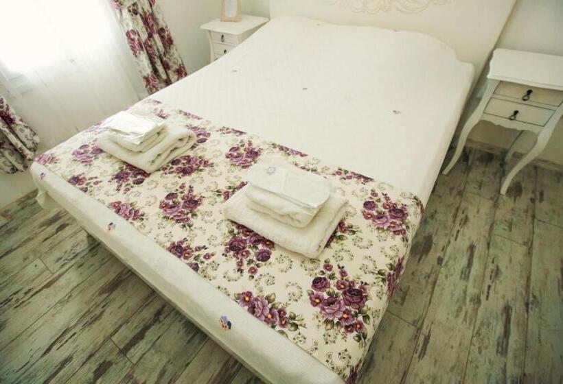 חדר סטנדרט, Aişem By Hire