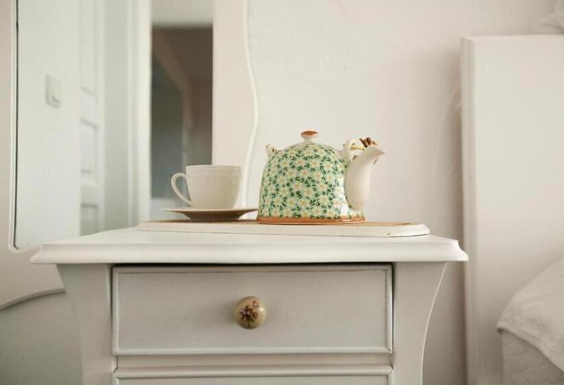 חדר סטנדרט, Aişem By Hire