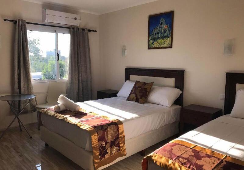 Standaard Driepersoonskamer, Amayal