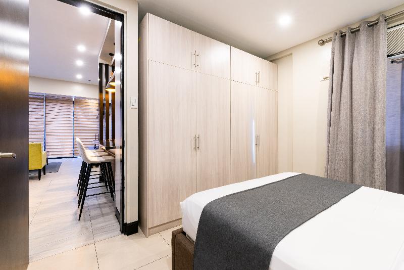 סוויטת פנטהאוז, Artemis Place Makati