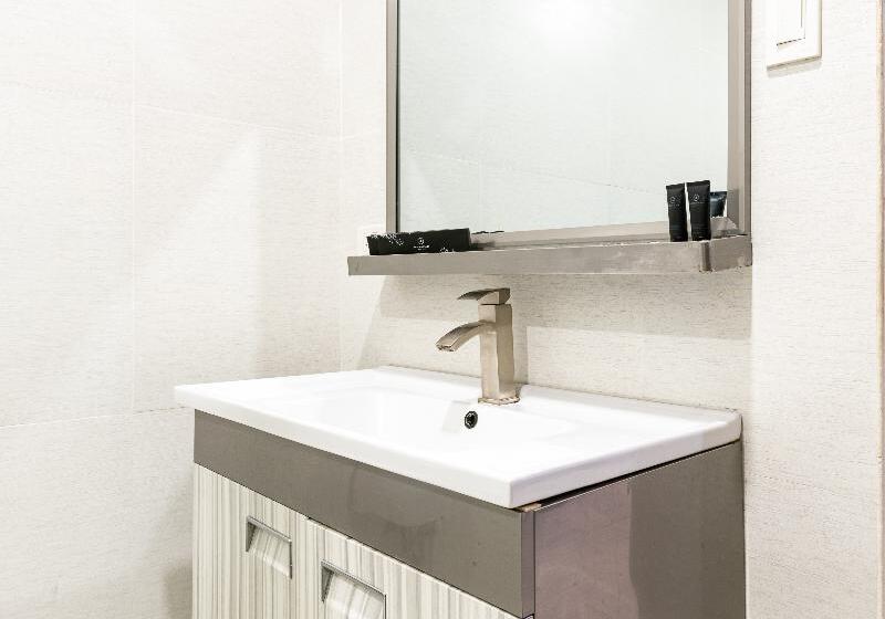 סוויטת פנטהאוז, Artemis Place Makati