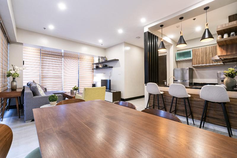 סוויטת פנטהאוז, Artemis Place Makati