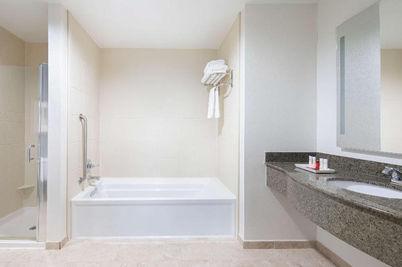 اتاق استاندارد با چشمانداز, Discovery