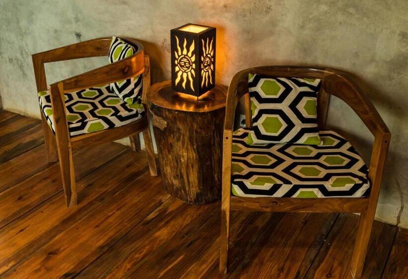 اتاق استاندارد با چشمانداز دریا, Hush Maderas