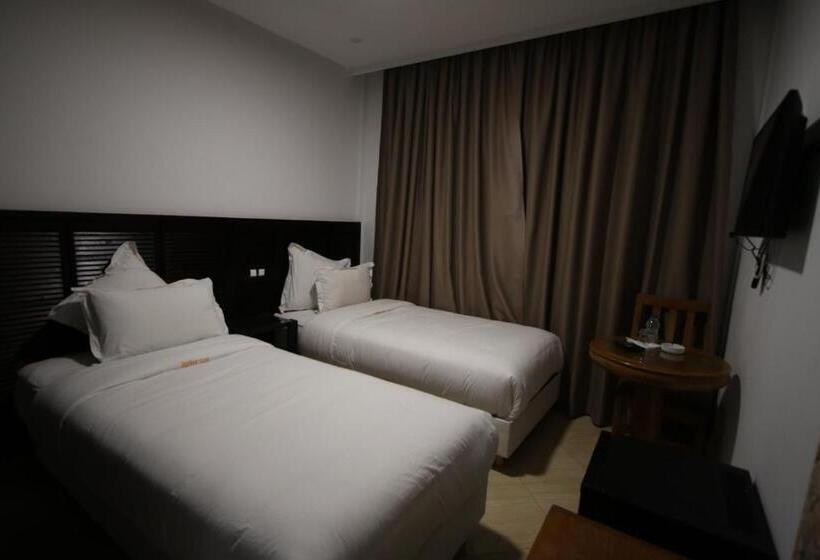 غرفة قياسية, Mansour